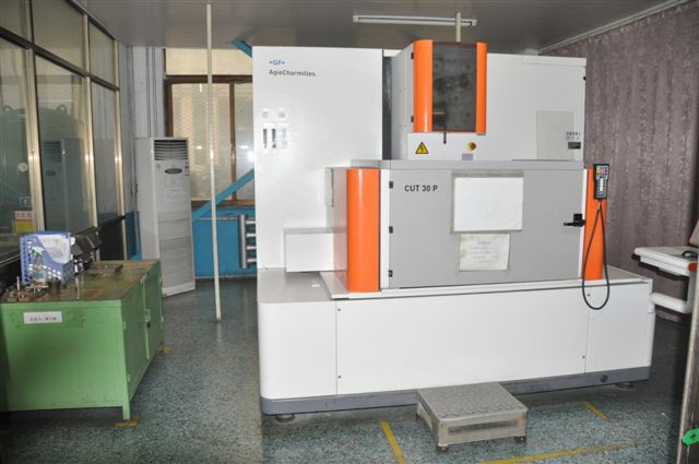 CNC Wire Cutting Machine